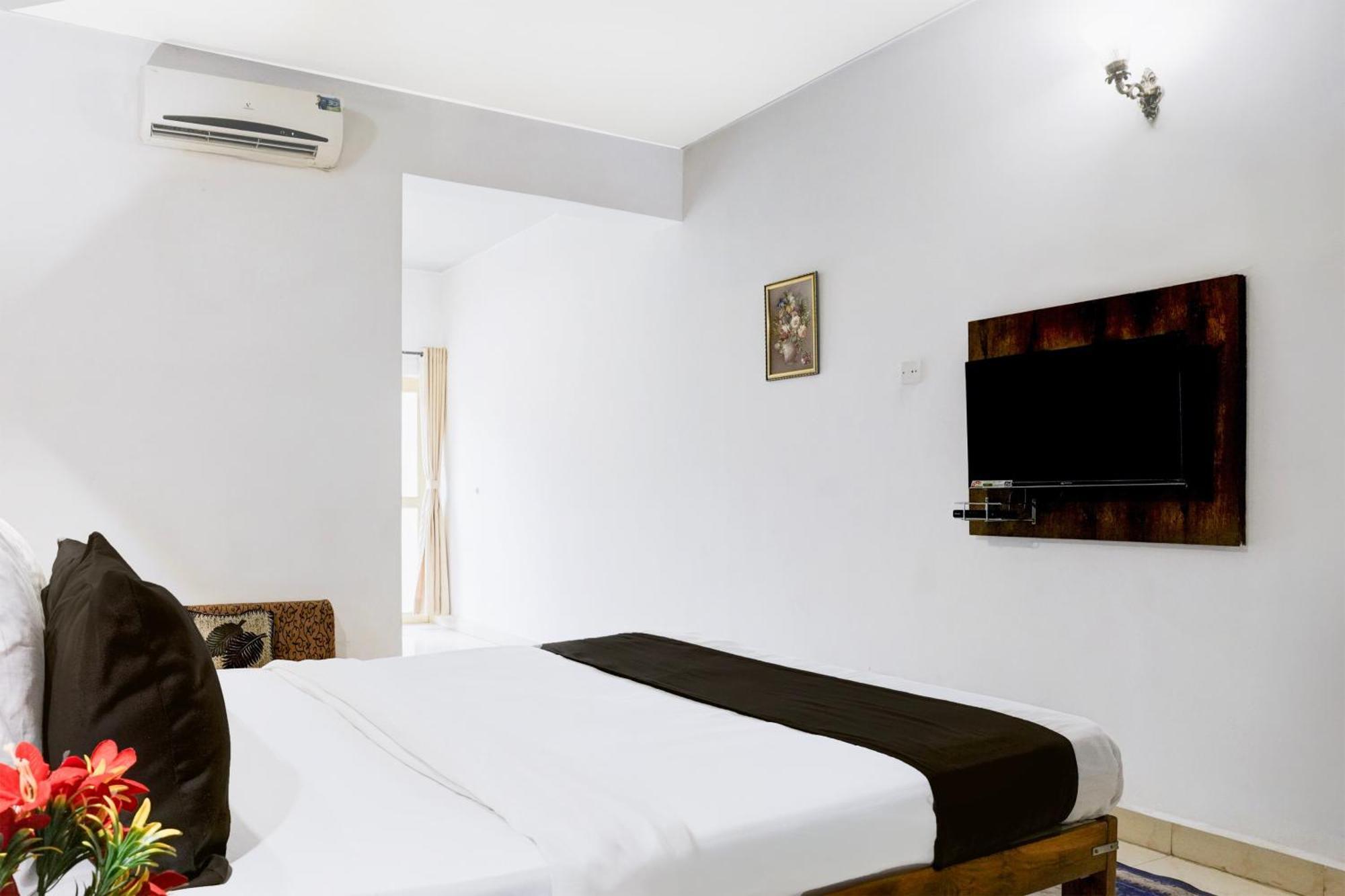 Super Townhouse Candolim Exterior foto